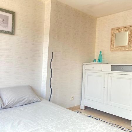 Le Cocon Bed & Breakfast Verrieres  ภายนอก รูปภาพ