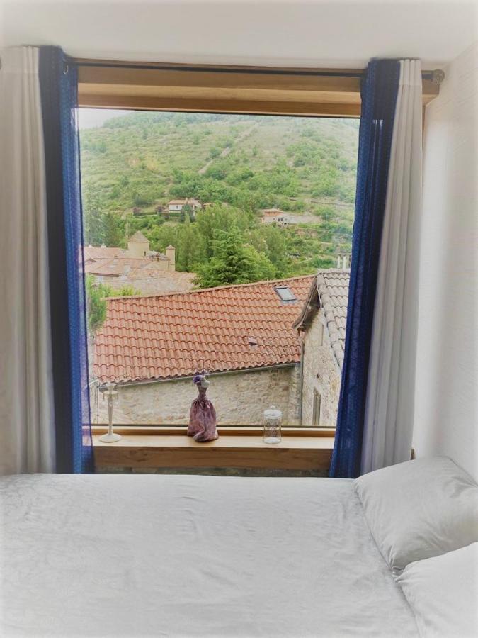 Le Cocon Bed & Breakfast Verrieres  ภายนอก รูปภาพ